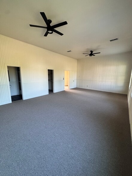 More Photos Of 916 N Longview St, Kilgore Office For Sale