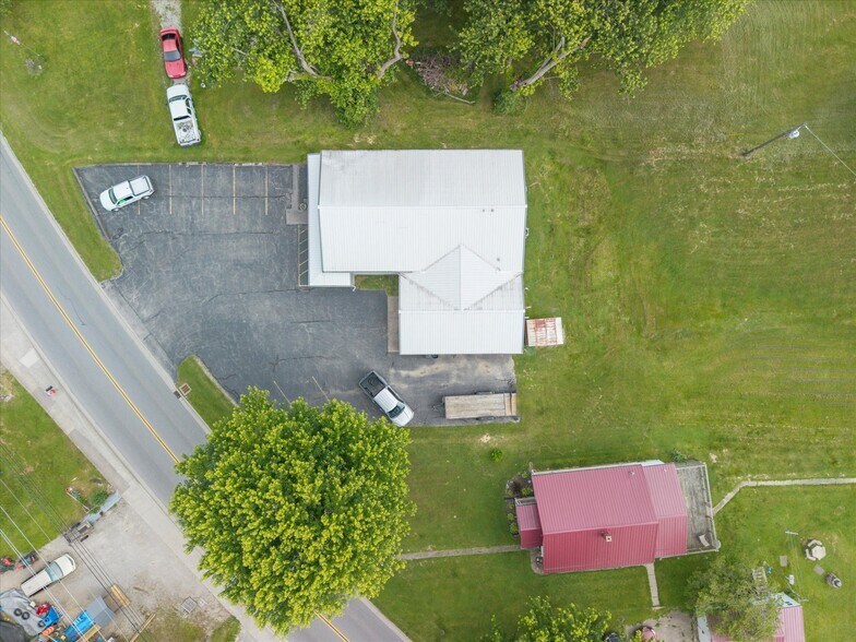 More Photos Of 904 N West St, Hillsboro Land For Sale