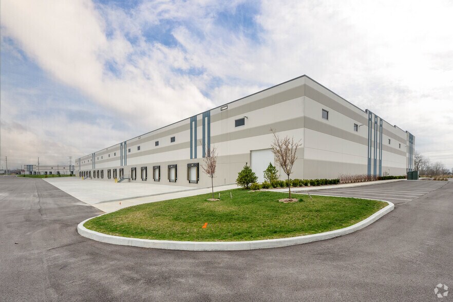 More Photos Of 5405 Stanley Rd, Indianapolis Distribution For Lease
