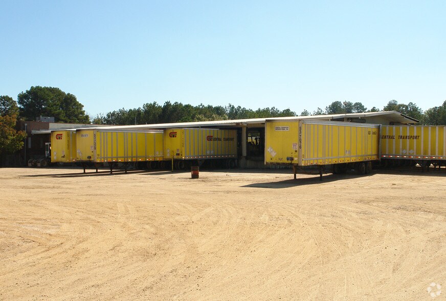 More Photos Of 400 Childre Rd, Pearl Truck Terminal For Lease