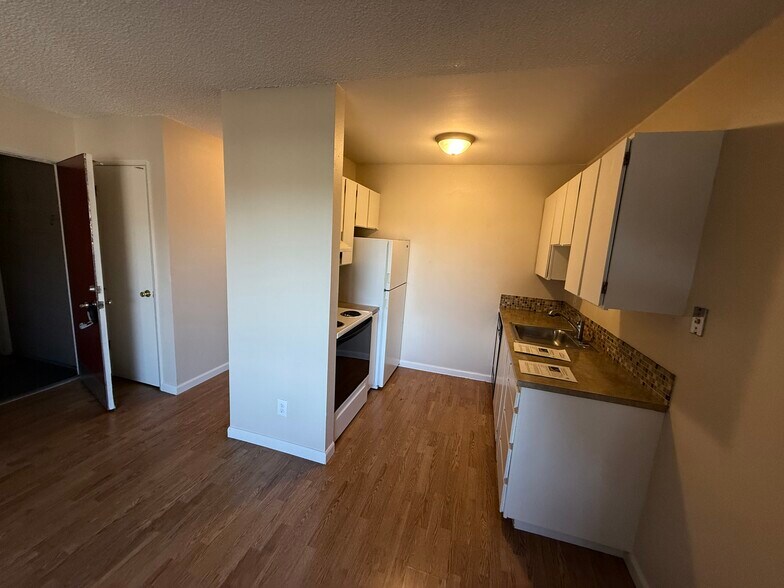 More Photos Of 5625 SE Gladstone St, Portland Apartments For Sale