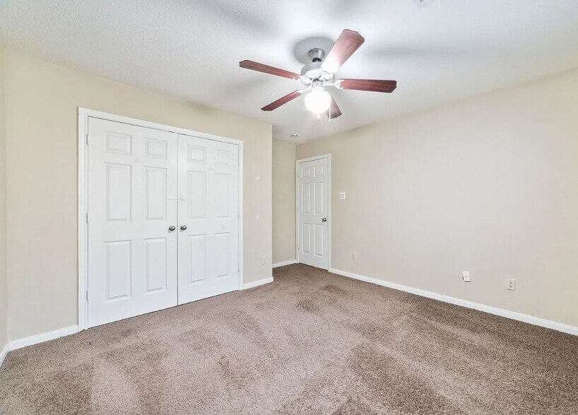 More Photos Of 100 Westpark Dr, Conroe Apartments For Sale