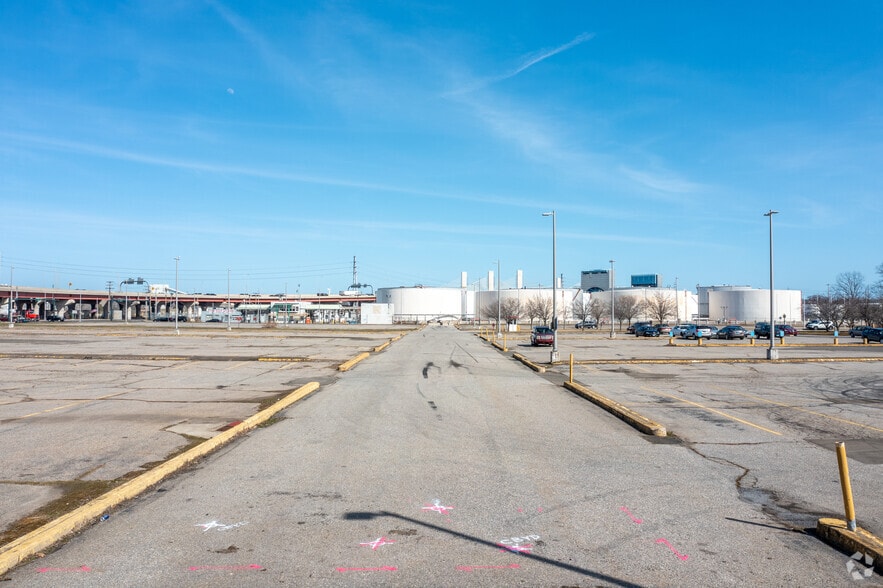 More Photos Of 600 Long Wharf Dr, New Haven Land For Lease