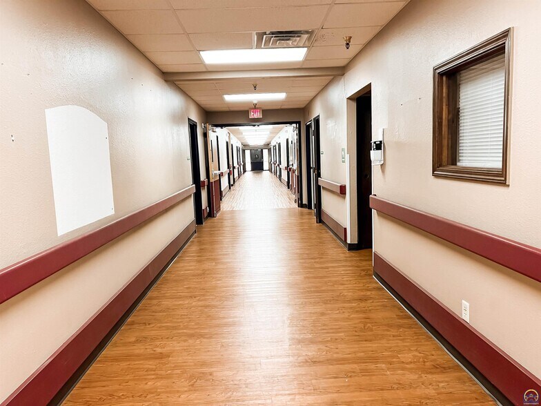 More Photos Of 128 Pearson Ave, Waverly Assisted Living For Sale