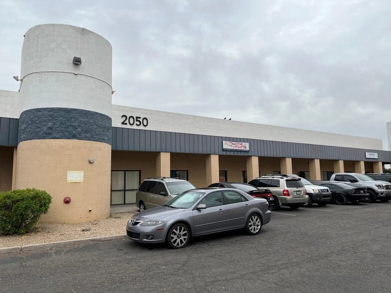 More Photos Of 2030 W Deer Valley Rd, Phoenix Unknown For Lease