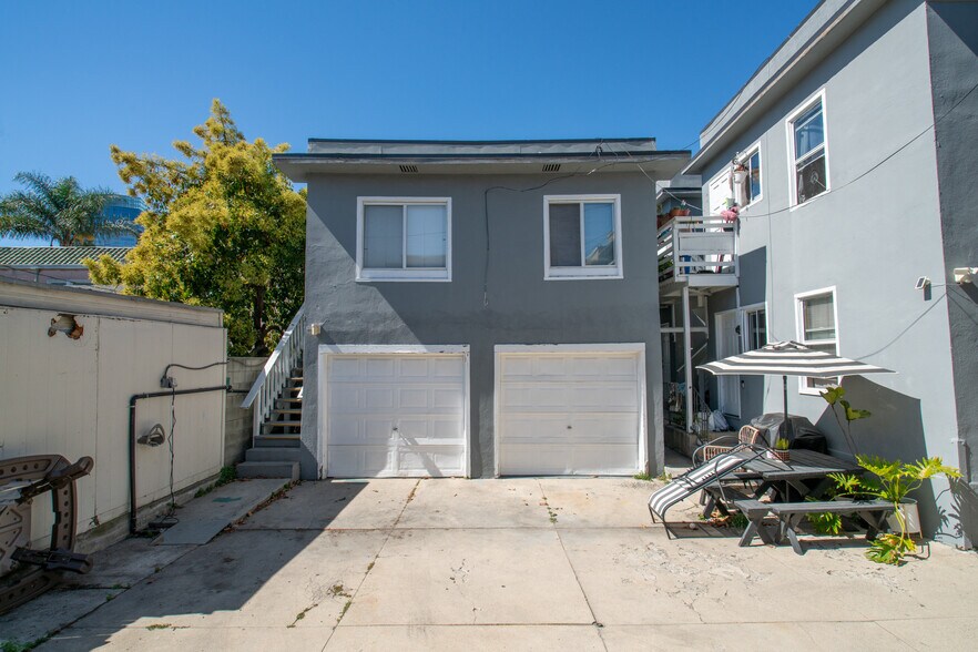 More Photos Of 1042 E Broadway, Long Beach Apartments For Sale