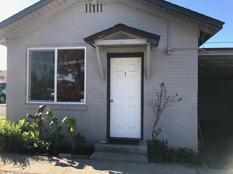 More Photos Of 909 N Broadway, Santa Maria Hotel For Sale