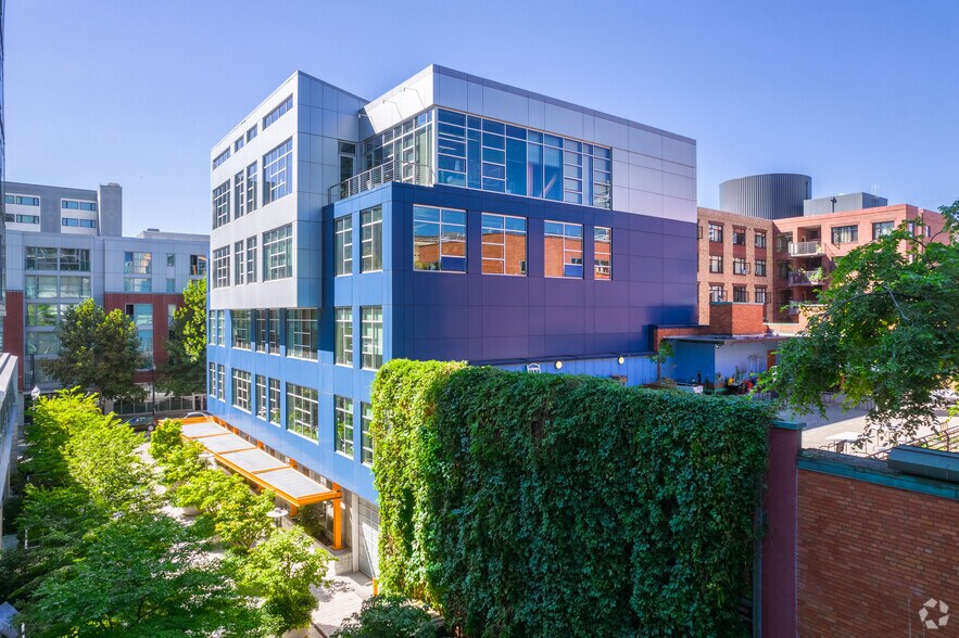 More Photos Of 1140 SW 11th Ave, Portland Office For Sale