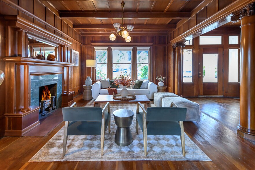 More Photos Of 8 Keller St, Petaluma Office Residential For Sale