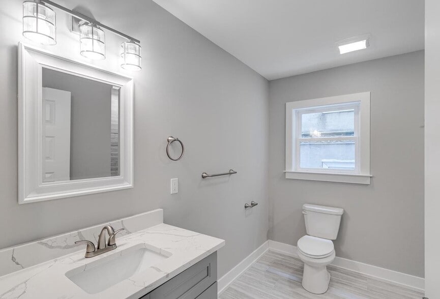 More Photos Of 1309 S 52nd St, Philadelphia Apartments For Sale