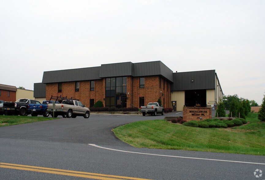 Primary Photo Of 5719 Industry Ln, Frederick Warehouse For Lease