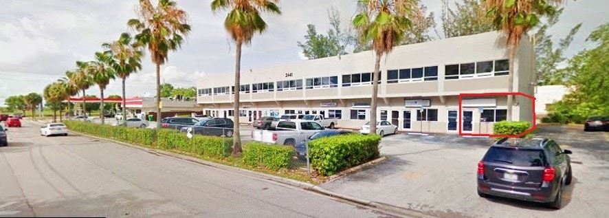 More Photos Of 2441 NW 93rd Ave, Miami Showroom For Sale