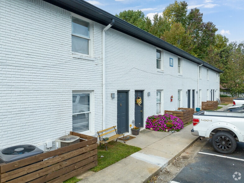 More Photos Of 3656 Browns Bridge Rd, Gainesville Apartments For Sale