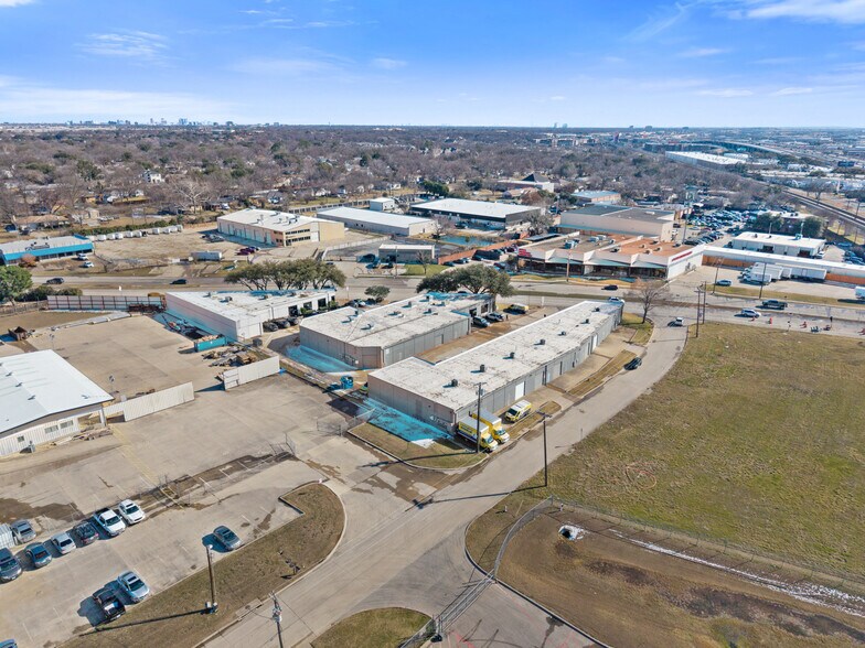 More Photos Of 1911 Old Denton Rd, Carrollton Unknown For Lease