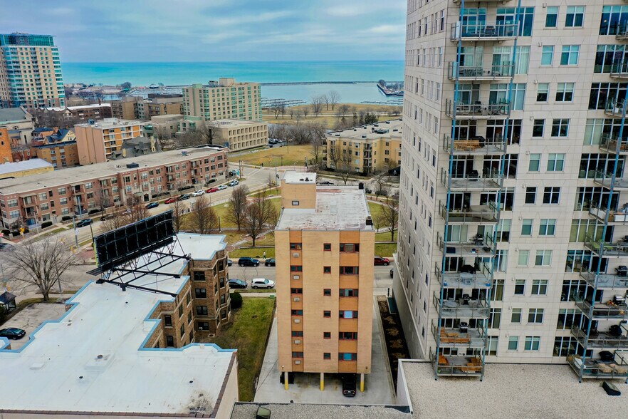 More Photos Of 1321 N Franklin Pl, Milwaukee Apartments For Sale