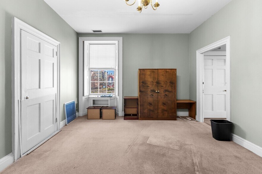 More Photos Of 30-32 William St, New Bedford Office For Sale