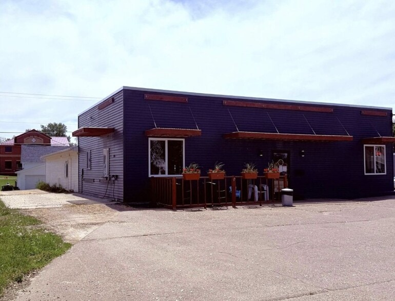 Primary Photo Of 719 11th St, DeWitt General Retail For Sale