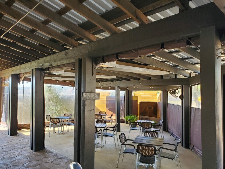 More Photos Of , Spicewood General Retail For Sale