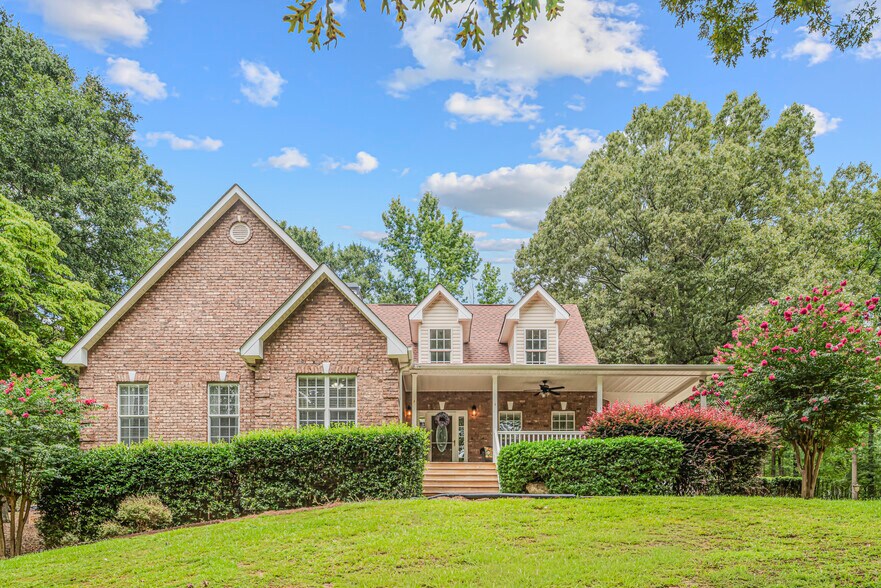 More Photos Of 170 St Gabriel Way, Fayetteville Light Manufacturing For Sale