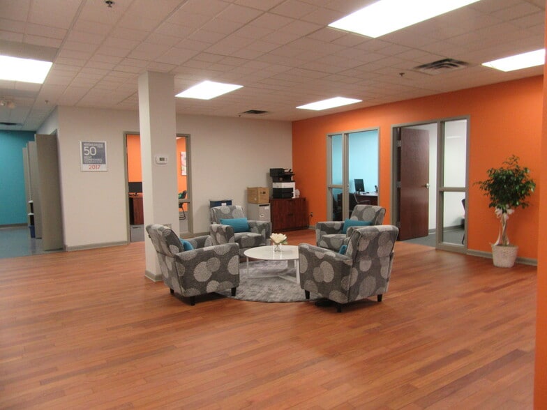 More Photos Of 190 Brodhead Rd, Bethlehem Office For Lease