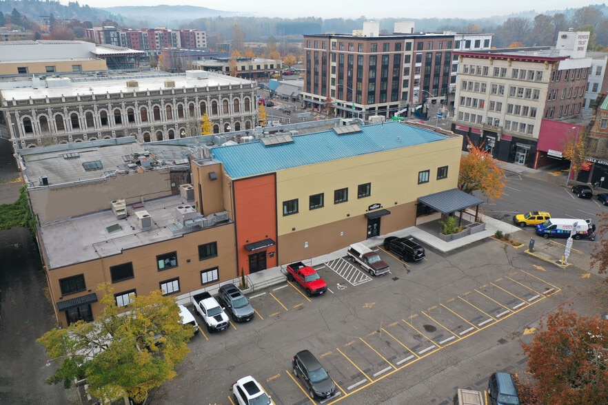 More Photos Of 120 Commercial St NE, Salem Storefront Retail Office For Lease