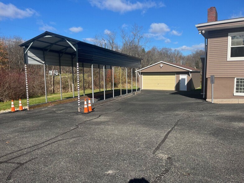 More Photos Of 1126 Pittsburgh Rd, Valencia Office For Sale