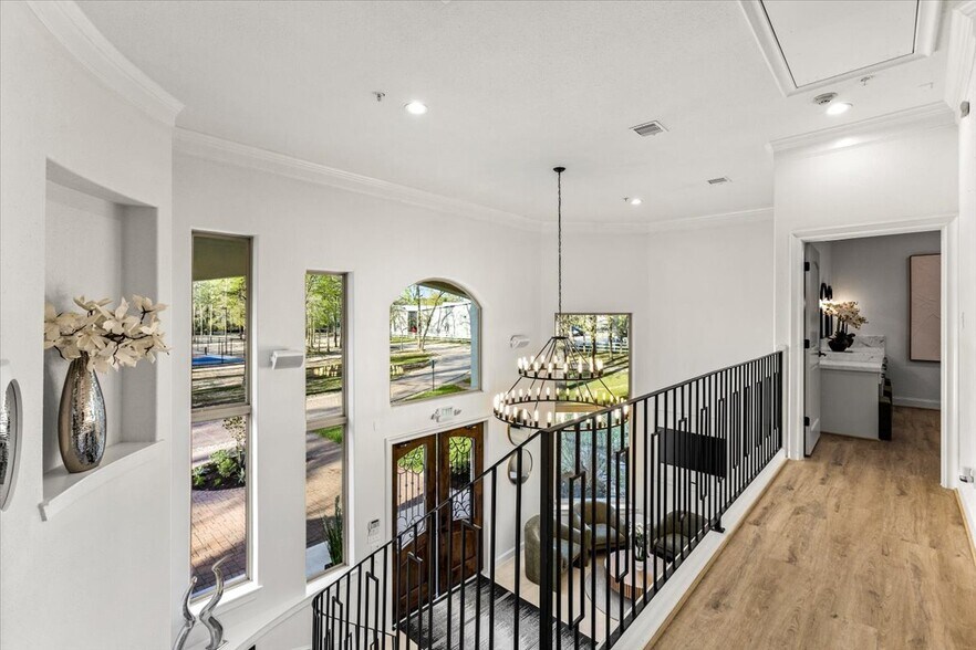 More Photos Of 8811 West Ln, Magnolia Office For Sale