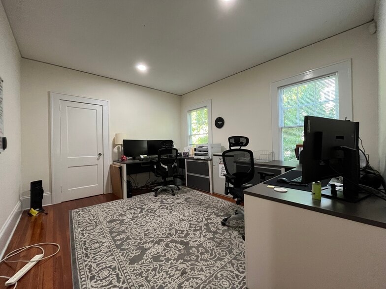 More Photos Of 1130 Harding Pl, Charlotte Loft Creative Space For Lease