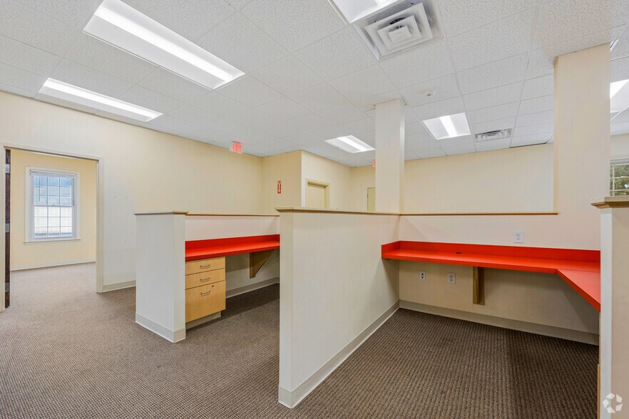 More Photos Of 3690 N Peachtree Rd, Atlanta Loft Creative Space For Lease