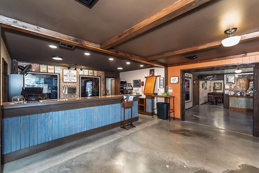 More Photos Of 3166 Highway B, Berger Winery Vineyard For Sale