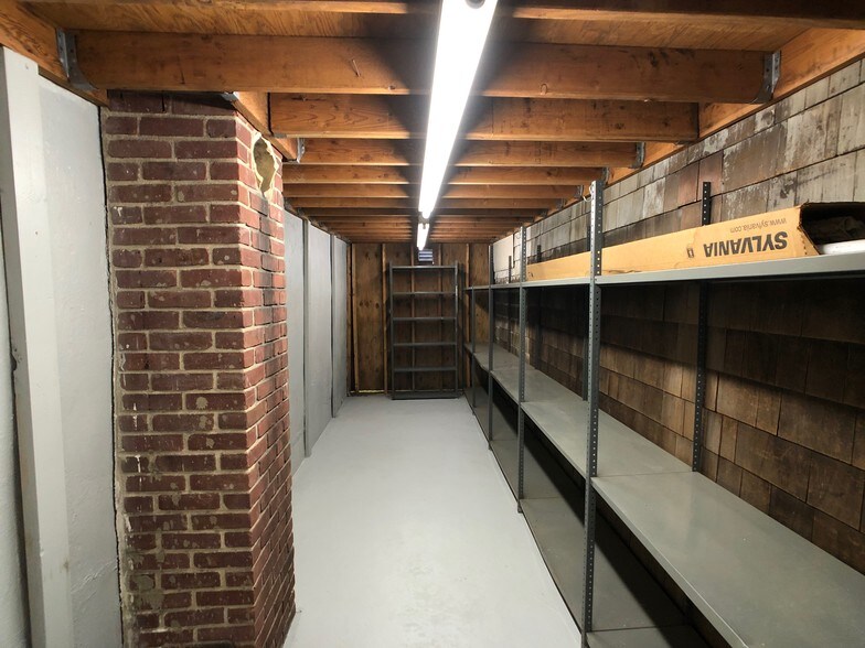 More Photos Of 24 Larkfield Rd, East Northport Office For Lease