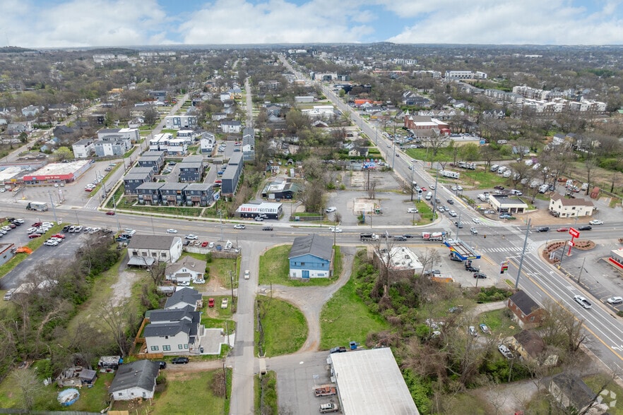 More Photos Of 2208 Dickerson Pike, Nashville Warehouse For Lease
