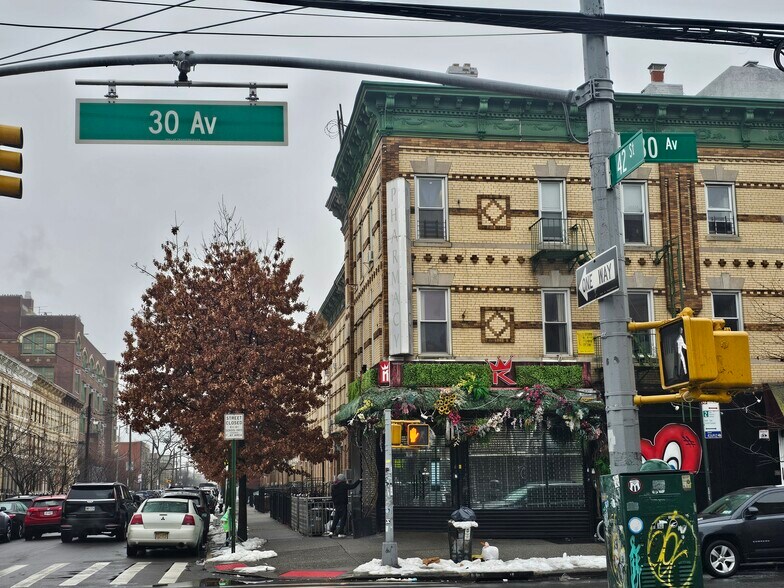 More Photos Of 41-19 30th Ave, Astoria Storefront Retail Office For Lease