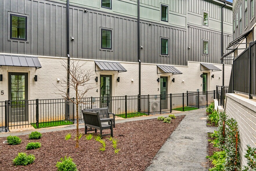 More Photos Of , Atlanta Multifamily For Sale