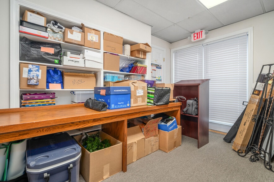 More Photos Of 2 douglas Pike, Smithfield Medical For Lease