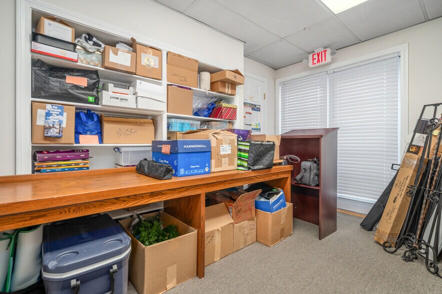 More Photos Of 2 Douglas Pike, Smithfield Office For Sale