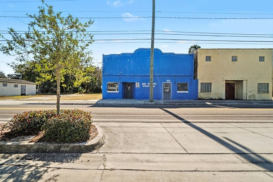 More Photos Of 1013 Historic Goldsboro Blvd, Sanford Light Manufacturing For Sale