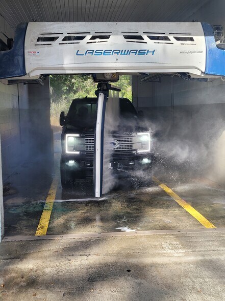 More Photos Of 4401 St Johns Ave, Palatka Carwash For Sale