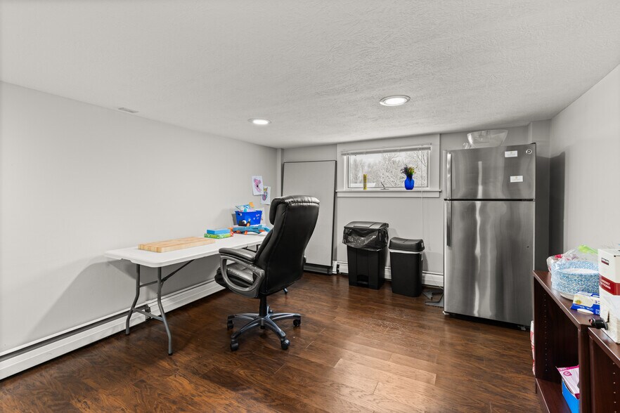 More Photos Of 642 Central Ave, Dover Office For Lease