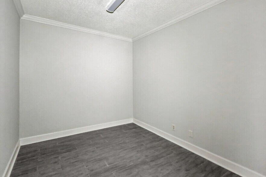 More Photos Of 3015-3025 Piedmont Rd NE, Atlanta Office For Sale