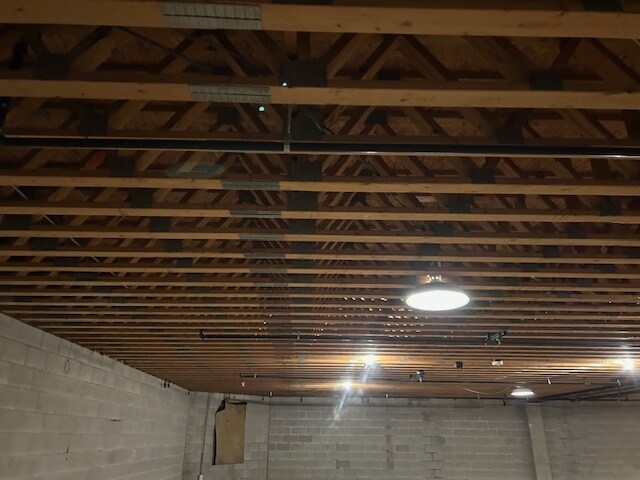 More Photos Of 122 Templeton Way, Kittanning Warehouse For Sale