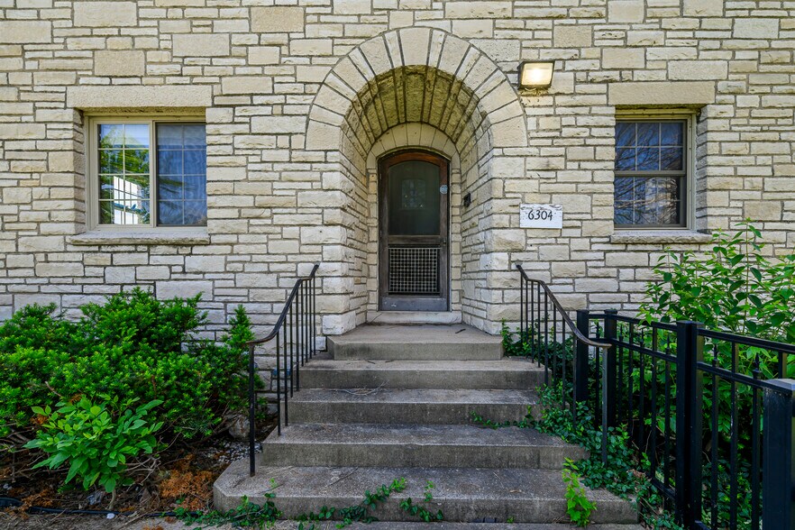 More Photos Of 6300 Minnesota Ave, Saint Louis Religious Facility For Sale