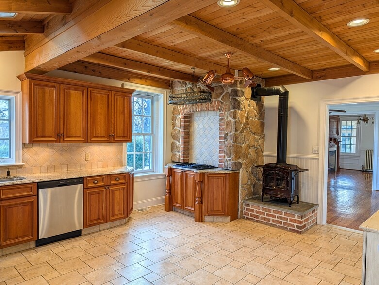 More Photos Of 3134 Butler Pike, Plymouth Meeting Office For Lease