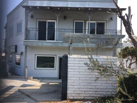 More Photos Of 1492 W 6th St, Corona Office For Sale