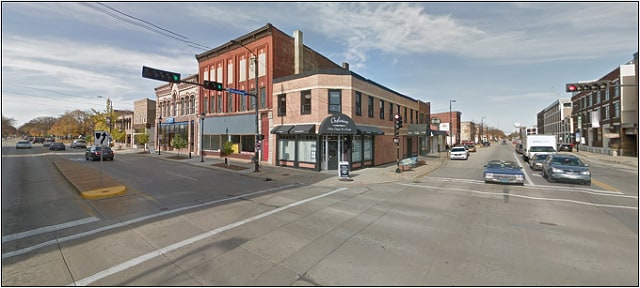 More Photos Of 402 Dousman St, Green Bay Storefront Retail Office For Sale