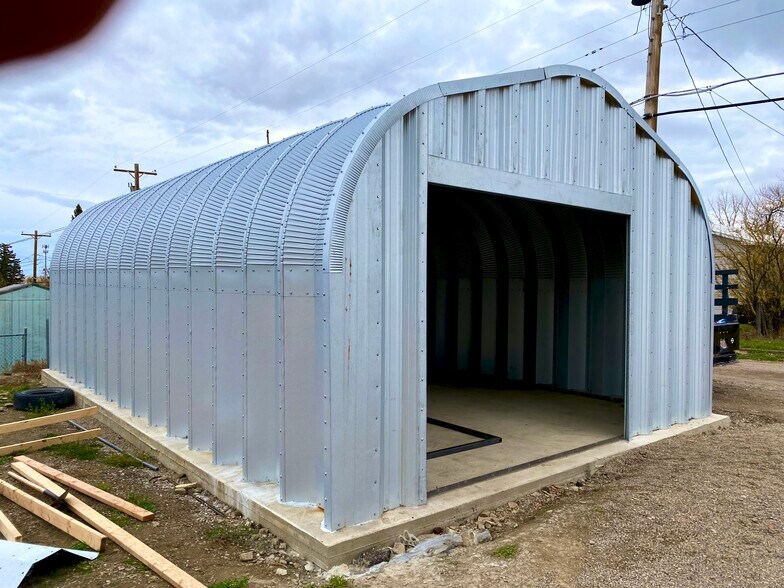 More Photos Of 229 2nd Ave SE, Cut Bank Apartments For Sale