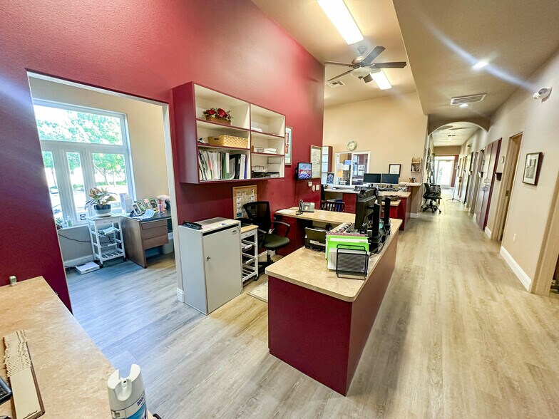 More Photos Of 2110 Railroad Ave, Redding Medical For Sale