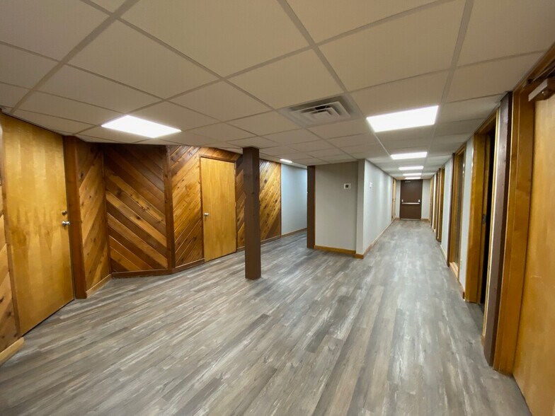 More Photos Of 14401 E 42nd St, Independence Unknown For Lease