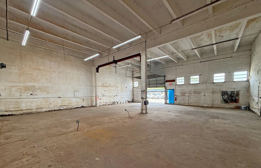 More Photos Of 9165 NW 96th St, Medley Warehouse For Sale
