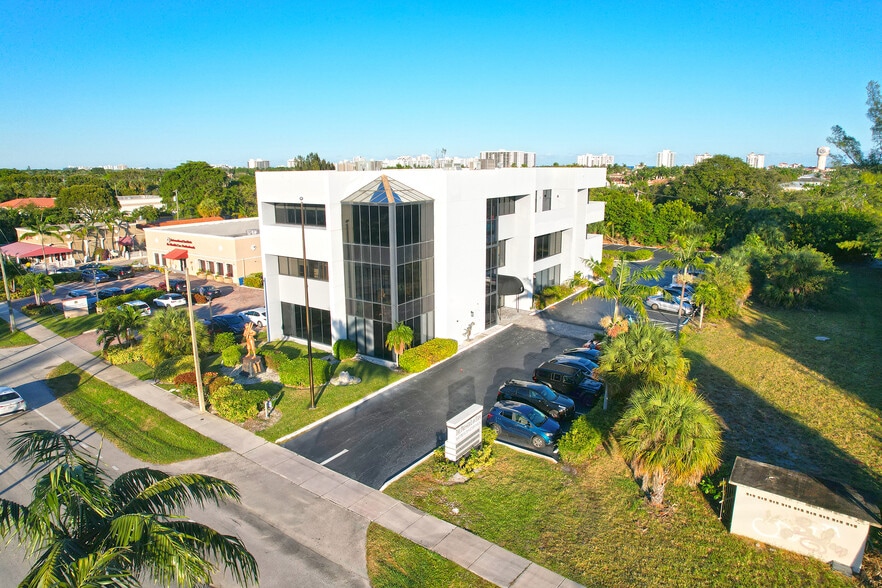 More Photos Of 6830 N Federal Hwy, Boca Raton Loft Creative Space For Sale